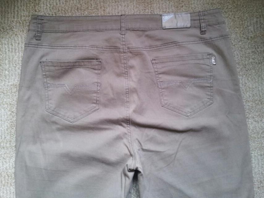 Farmerke-pantalone-za-punije