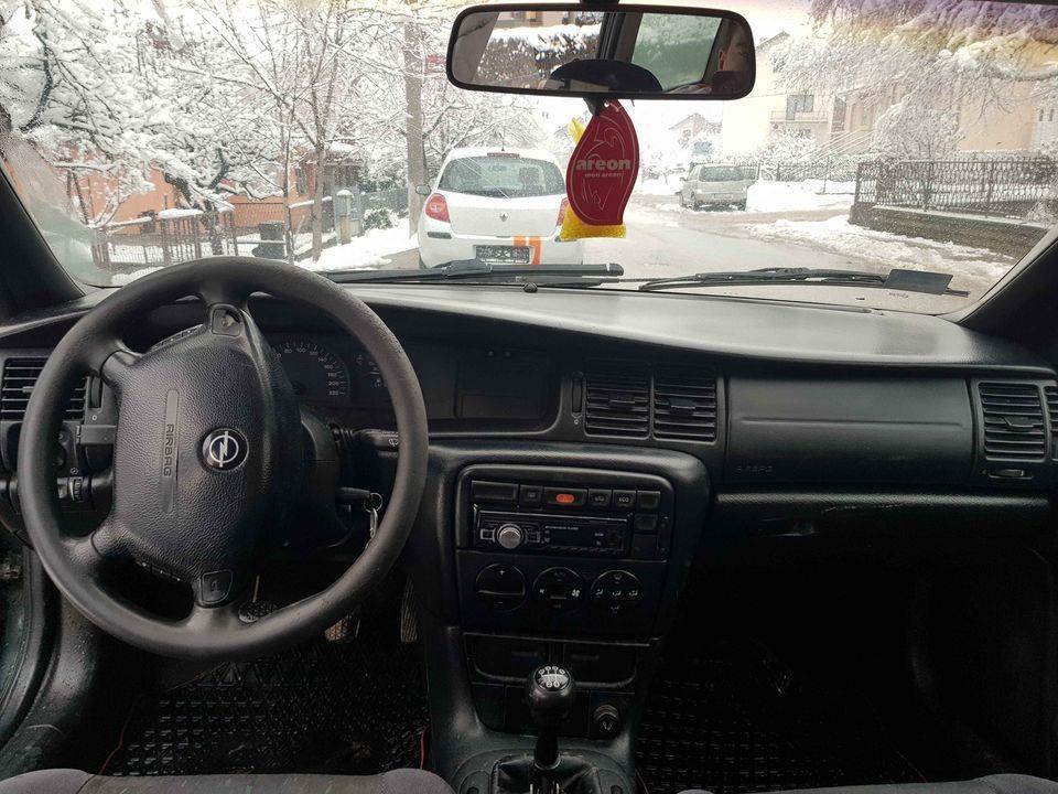 Opel-vektra-B