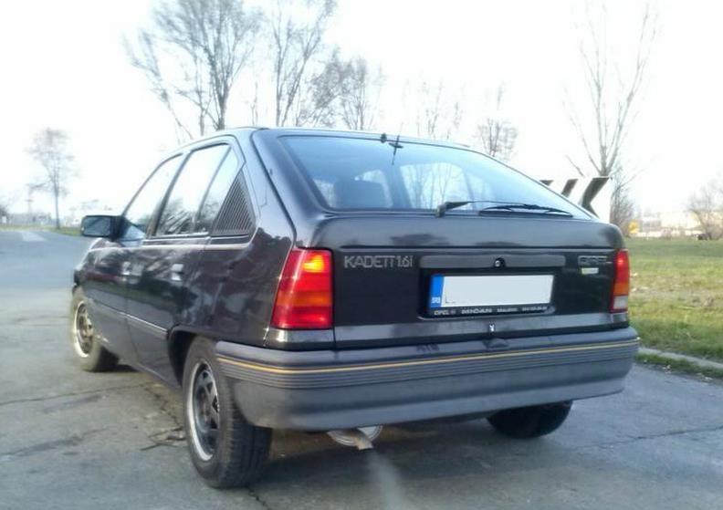 Opel-Kadett-suza--88