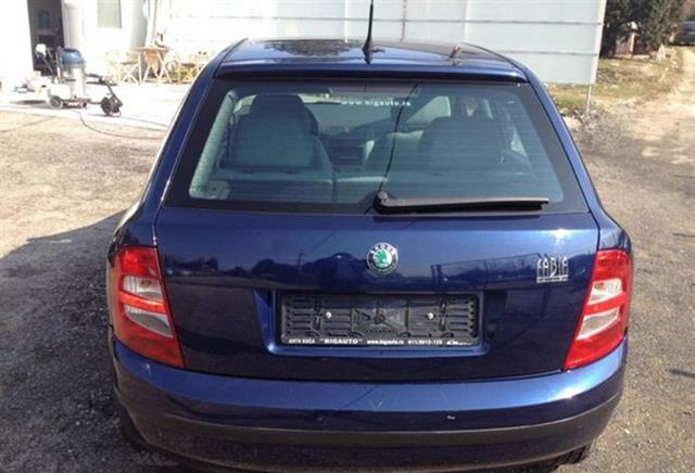 Škoda-Fabia-1-4--00