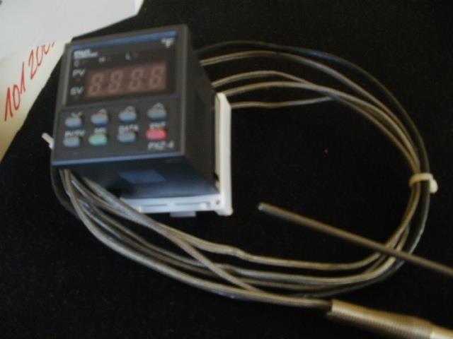 FUJI electric temp. controller sa sondom