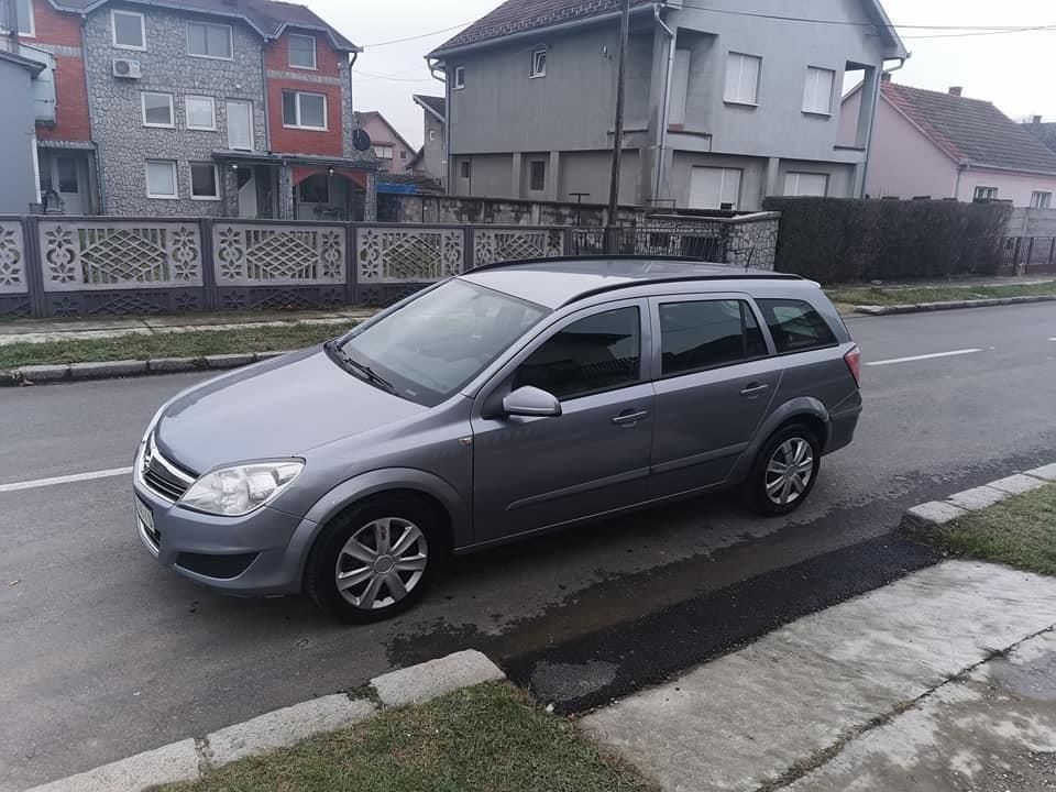 Opel-Astra-H-1-9cdti-2008-god-----------