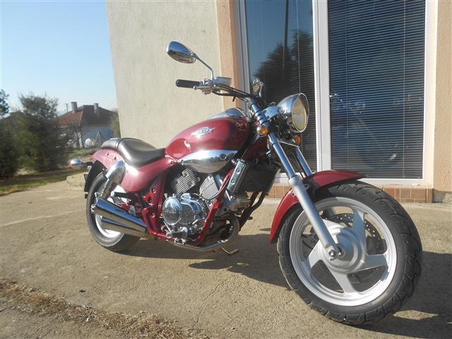Chopper-Kymco-Venox-250--