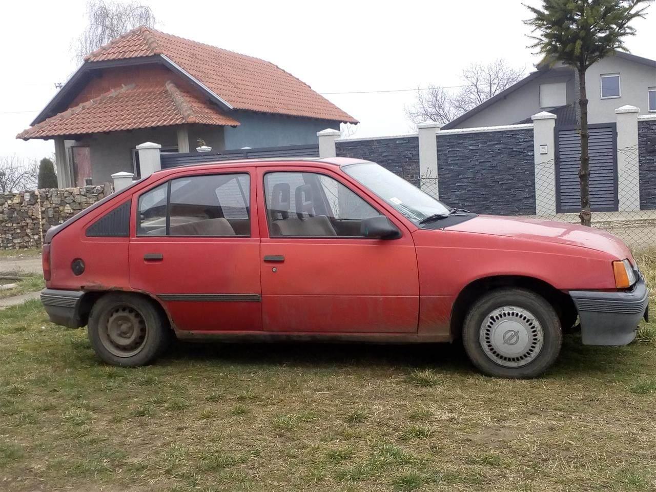 Opel-Kadett-Suza