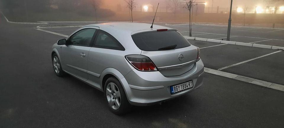 Opel-Astra-GTC