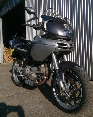 Ducati  multistrada ds1000
