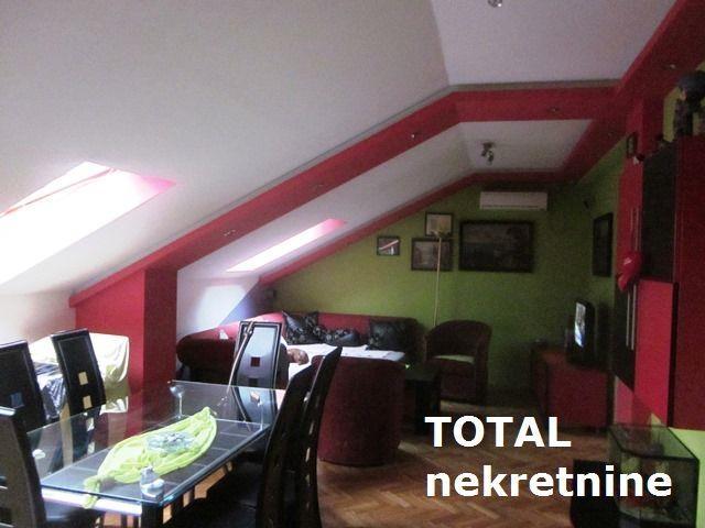 Uknjizen-cetvorosoban-duplex-stan-