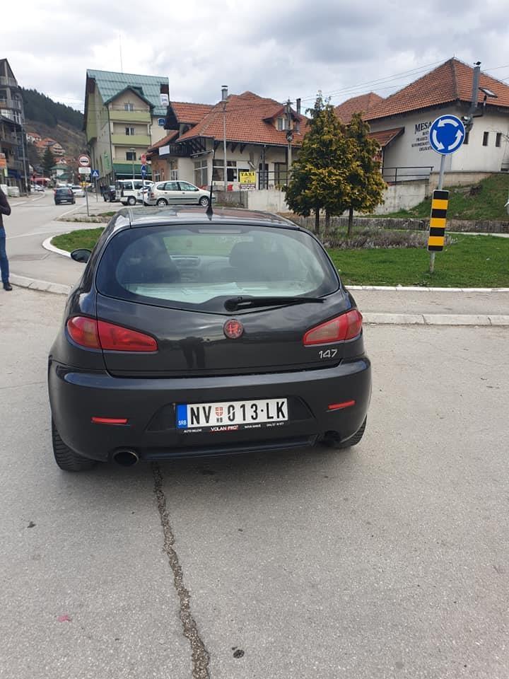 Alfa-147-2006-god