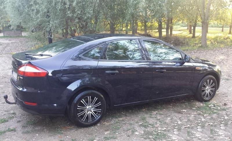Ford-Mondeo--07