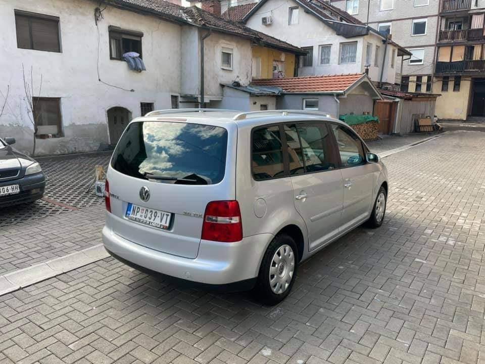 Vw-TOURAN
