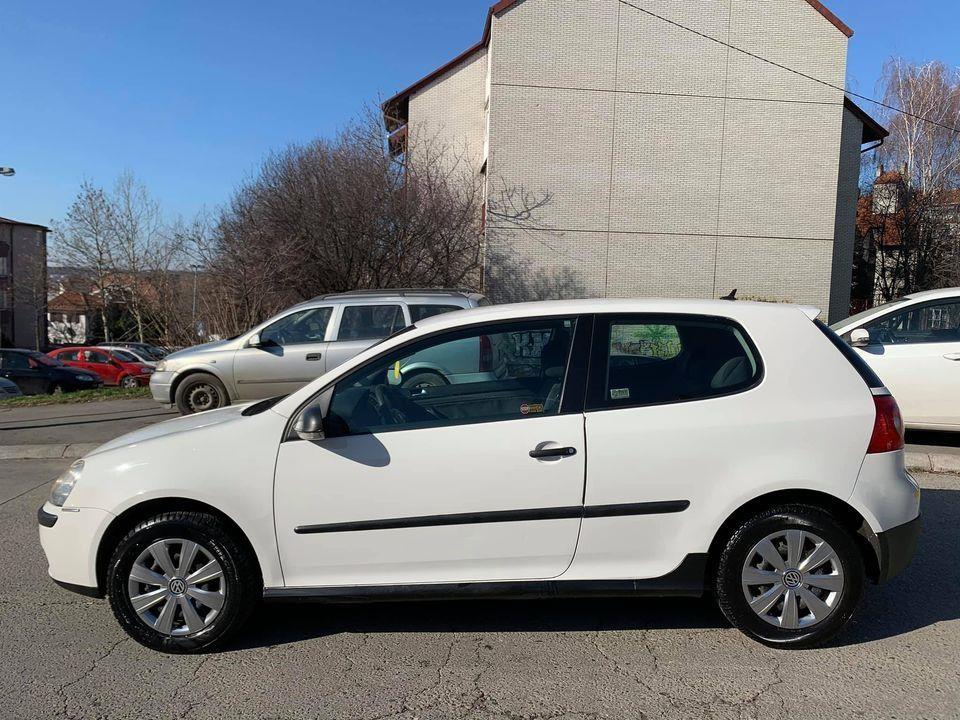 VW-GOLF-5-1-6-2006