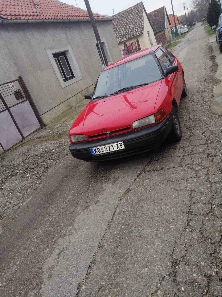 Mazda-323