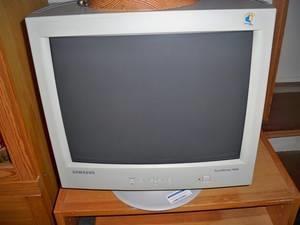 Monitior--Samsung-SyncMaster-793DF