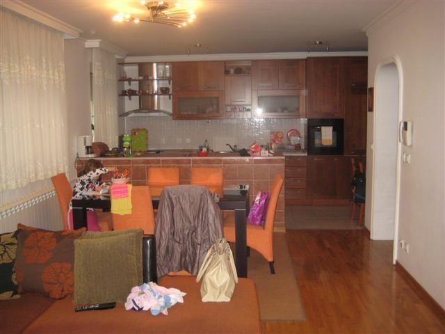 Stan 105m2 na Vozdovac, hotel Mladost