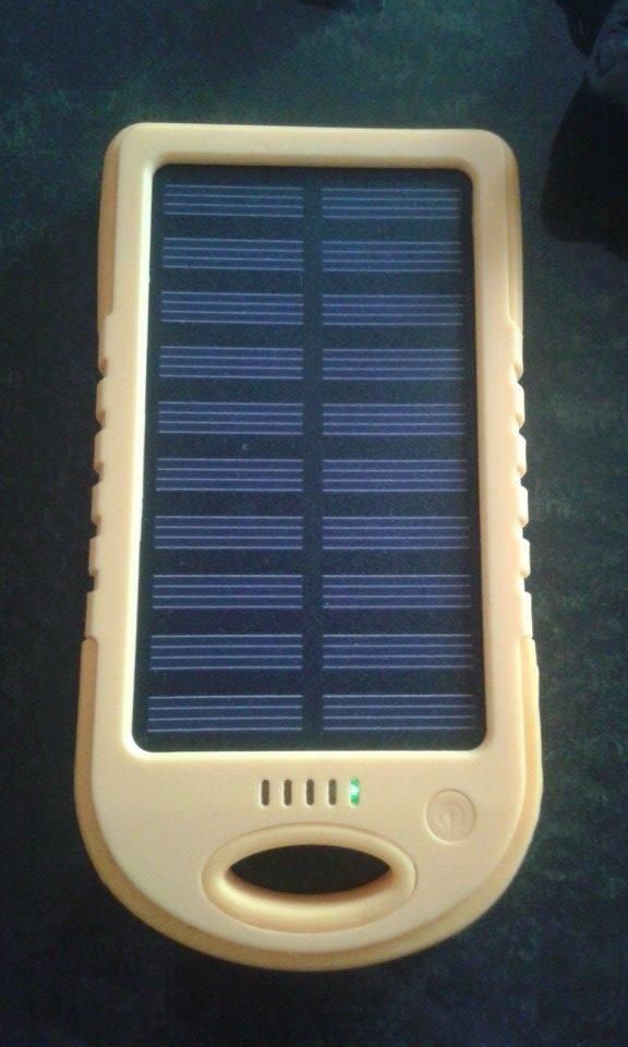 Solarni-punjači-