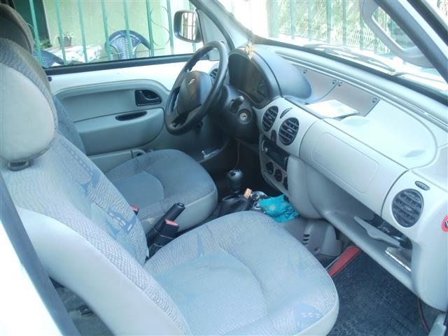 Renault-Kangoo--02