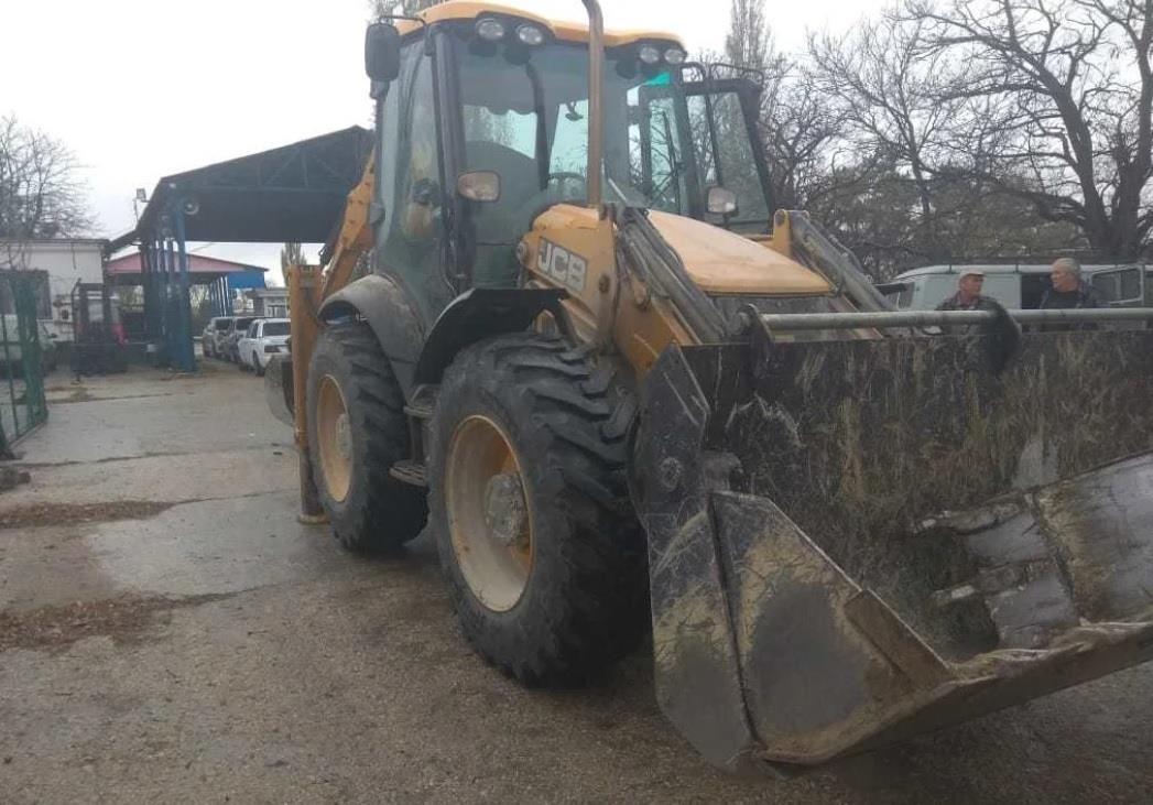 -JCB-4-CX-