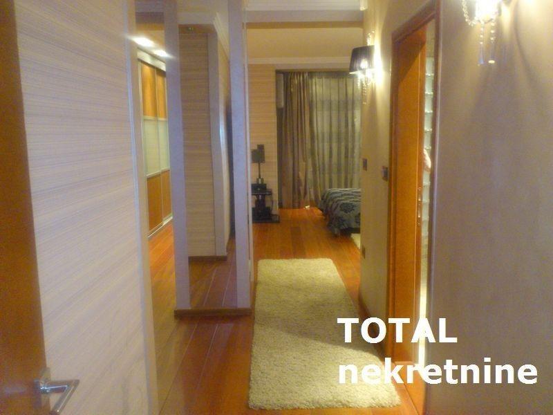 Luksuzan-stan-u-centru-grada