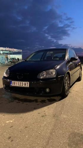 VW golf 5 2004