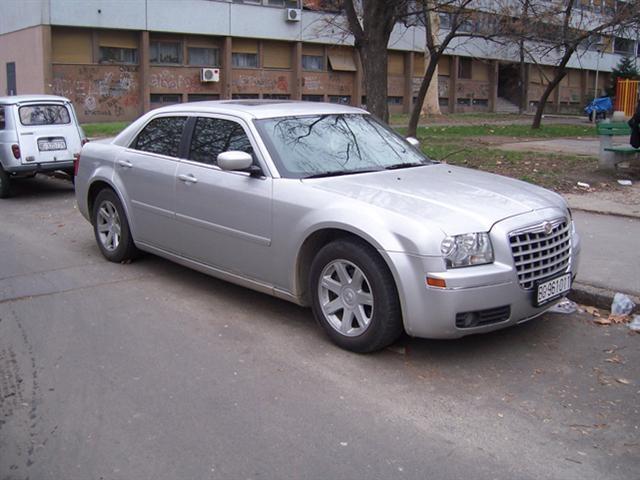 Chrysler-300c--06