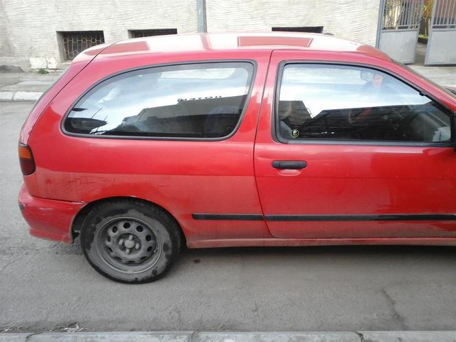 Nissan Amera -97