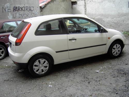 Ford-Fiesta-1-4-TDCi--06