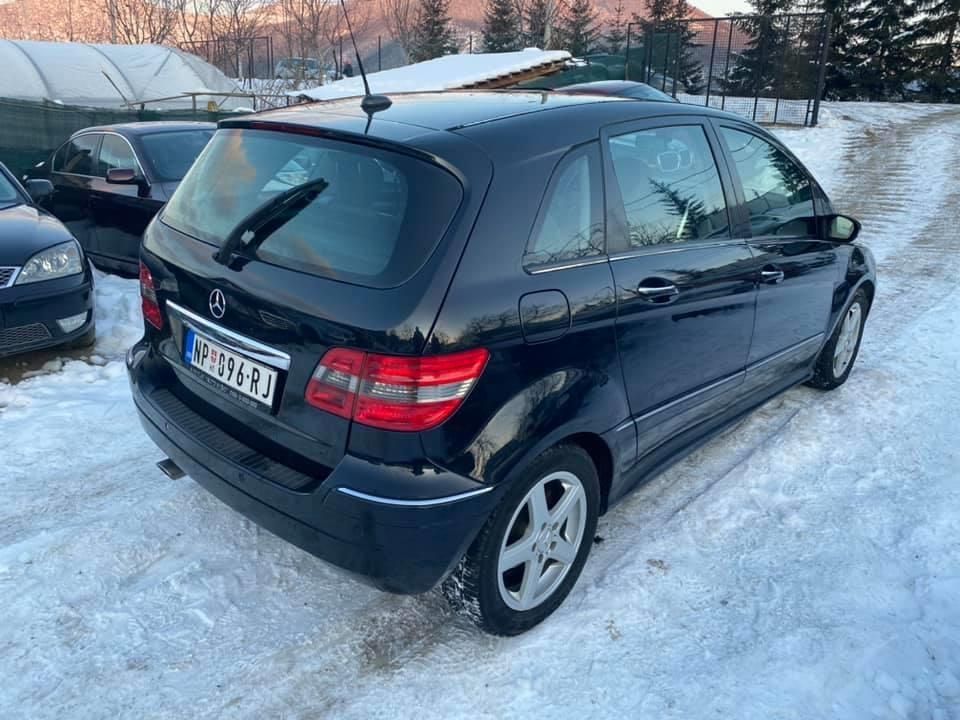 MERCEDES-B200cdi
