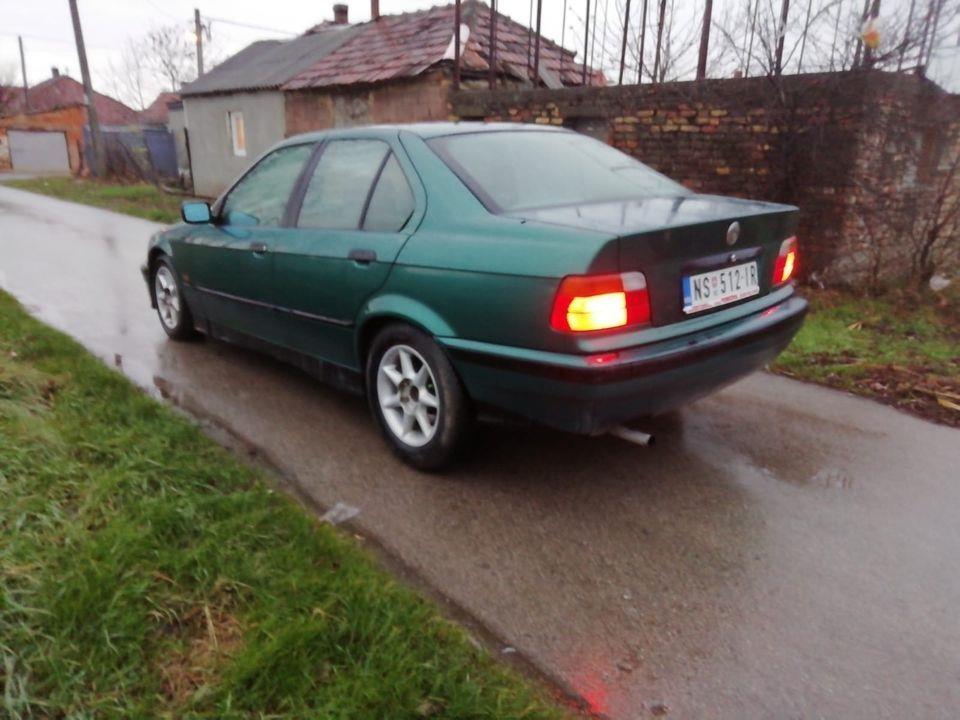 BMW-318-I