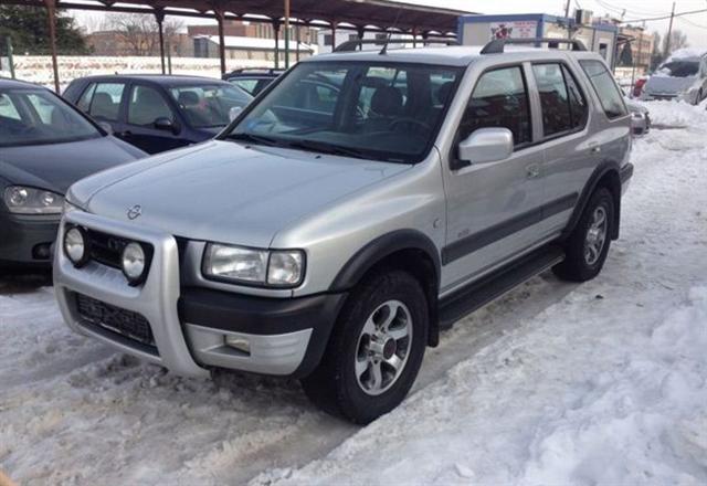 Opel Frontera 2.2 DTi -01