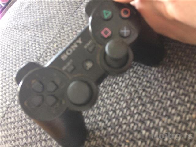 Oglas Dzojstik Za Playstation 3 Sa Punjacem Prodaje Se Beograd Elektronika Konzole Za Igru Dodaci Sony Computer Entertainment Ps3 Dzojstik Za Playstation 3 Sa Punjacem