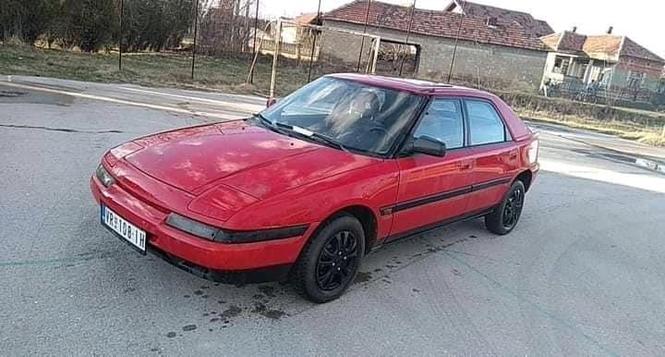 Mazda 323f
