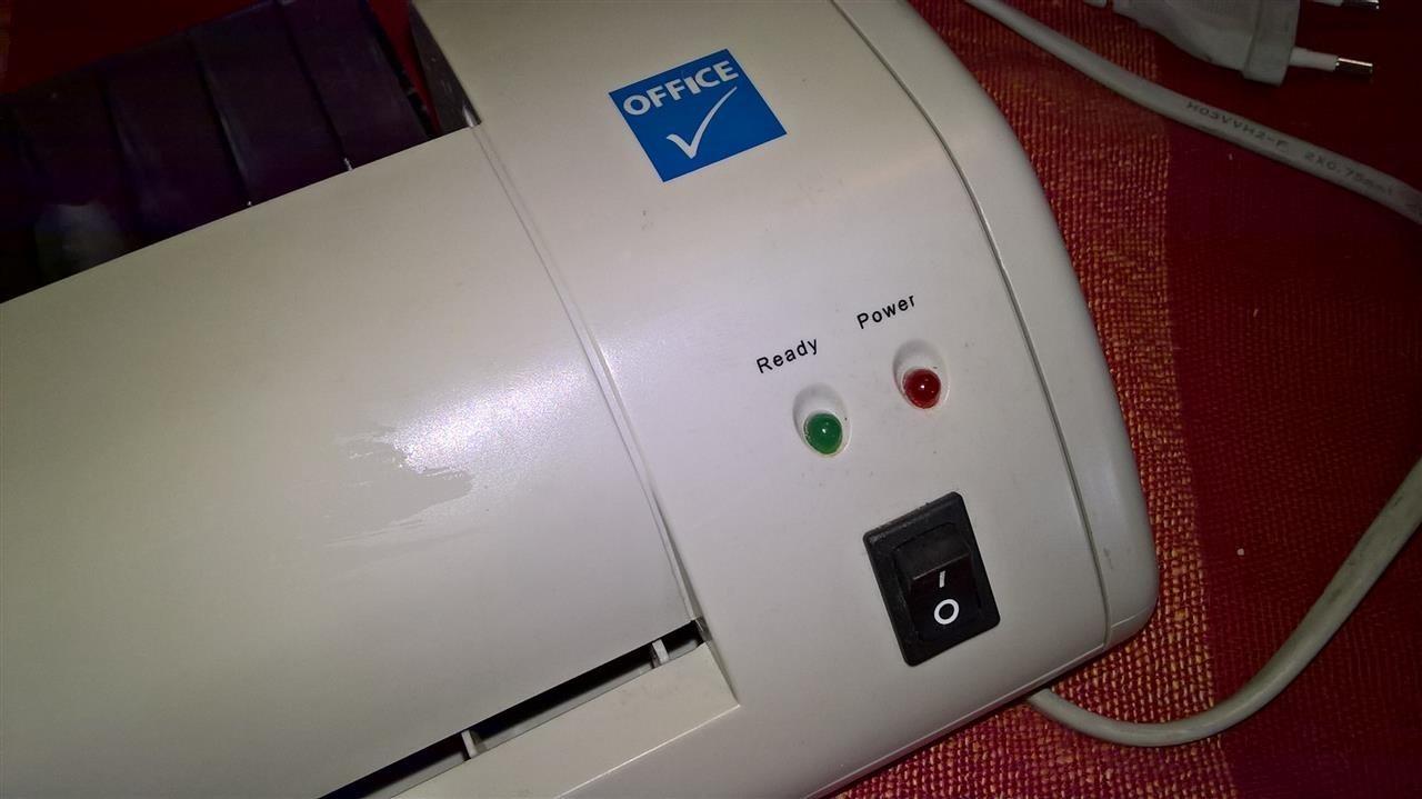 LAMINATOR-A4