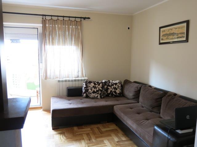 Odlican-stan-od-42m2-u-Beograd
