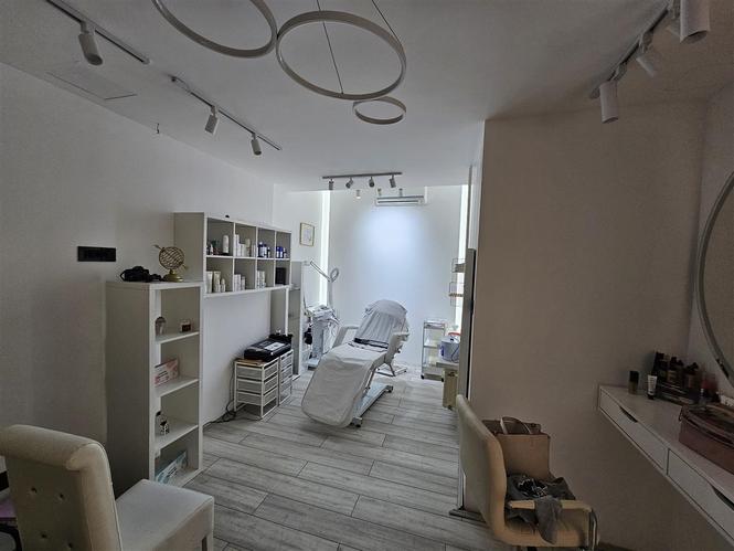Salon