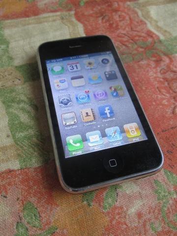 Apple iPhone 3GS