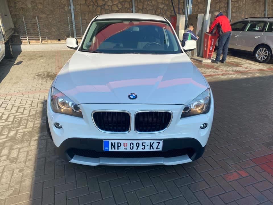 Bmw-x1-xdrive-2010-god