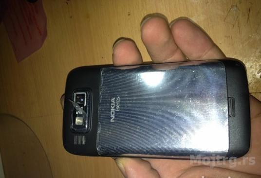 Nokia-e72---Flash-Mobile