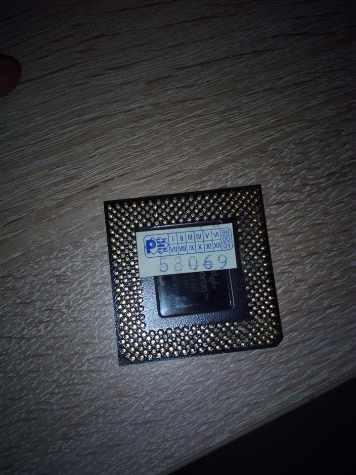 Processor-