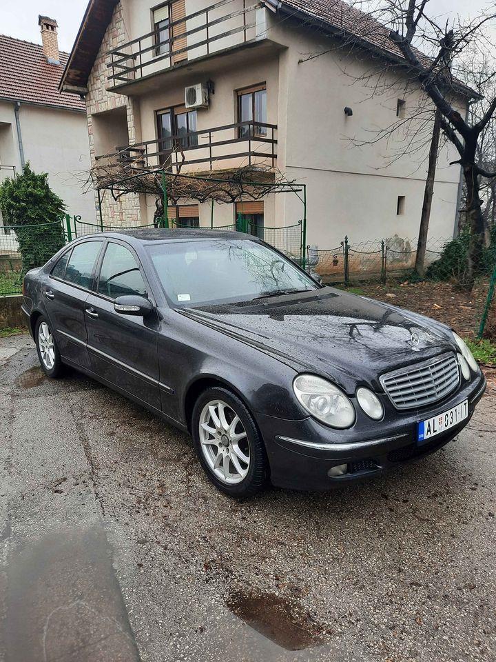 Mercedes-e240