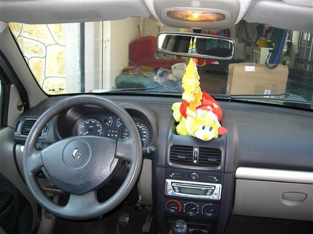 Renault-Clio-Authentique--01