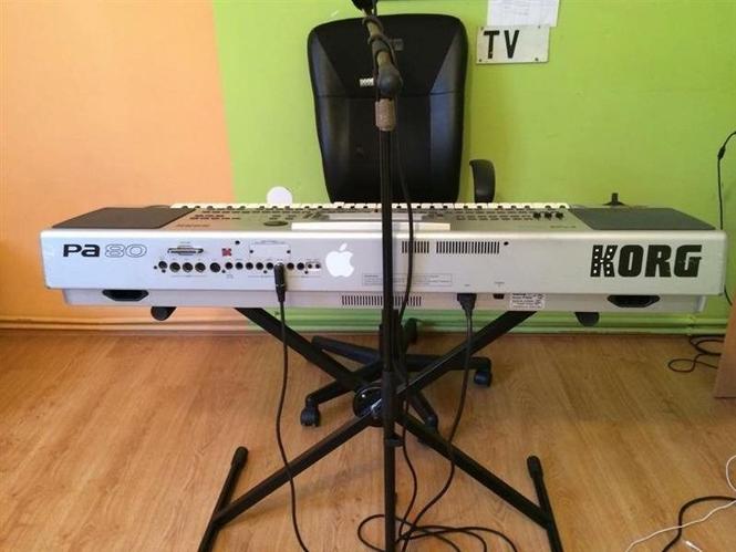 Korg pa80