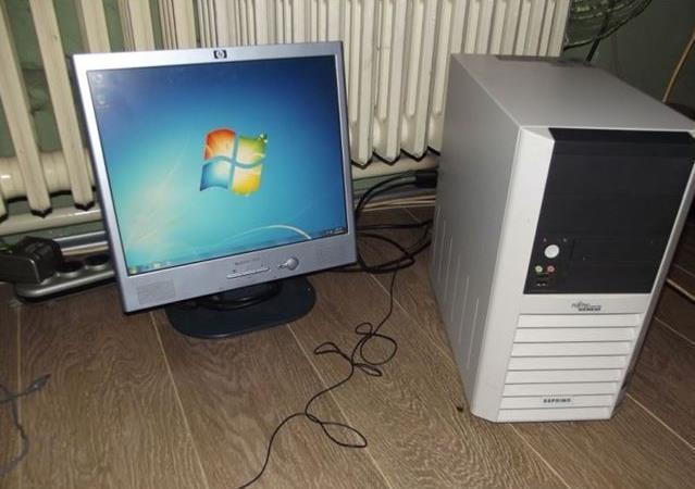 Fujitsu Siemens Esprimo Intel Core 2 Duo