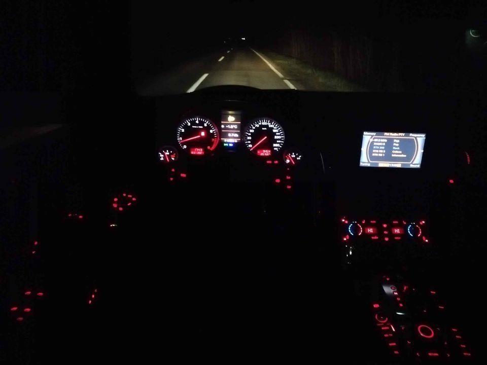 Audi-A8-4-2-quattro