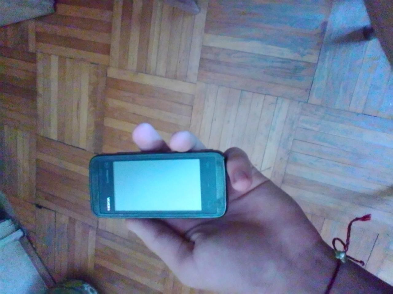Kolekcionarske-telefone-LG-e-40-Nokia