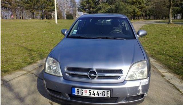 Opel-Vectra-DTi--04