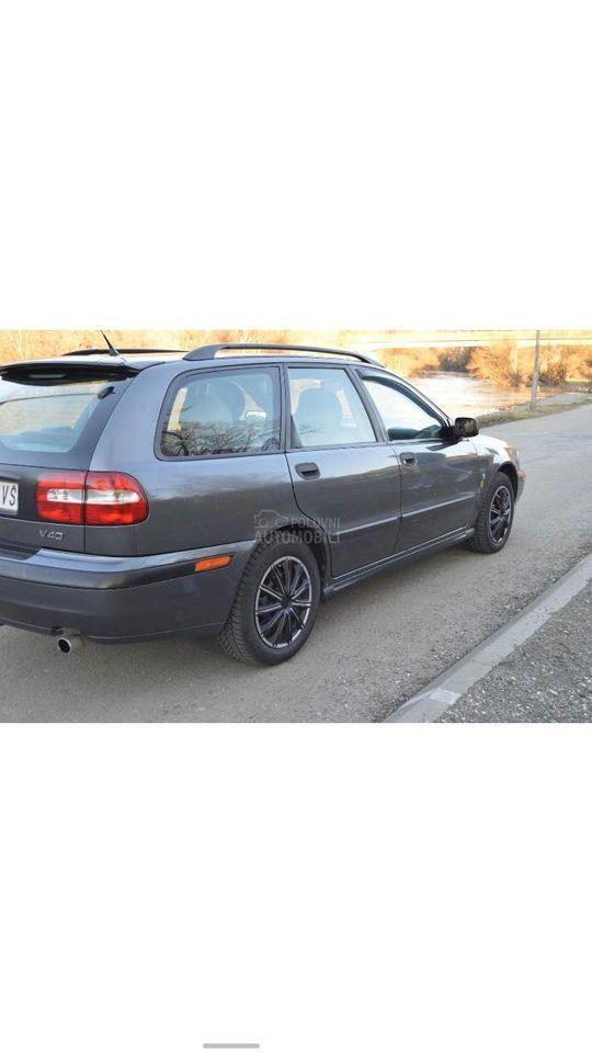 Volvo-V40