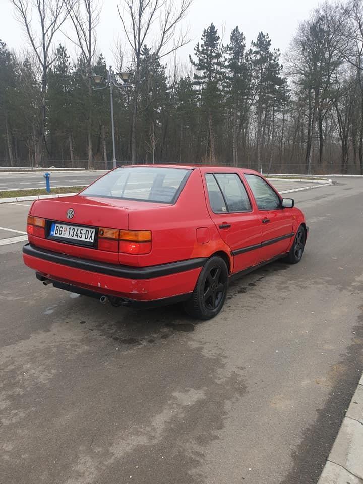 VW-VENTO-1-8-BENZ-PLIN