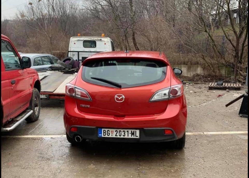 Mazda-3-2010-sport-line