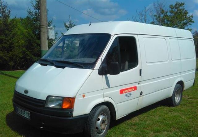 Ford-Transit--90