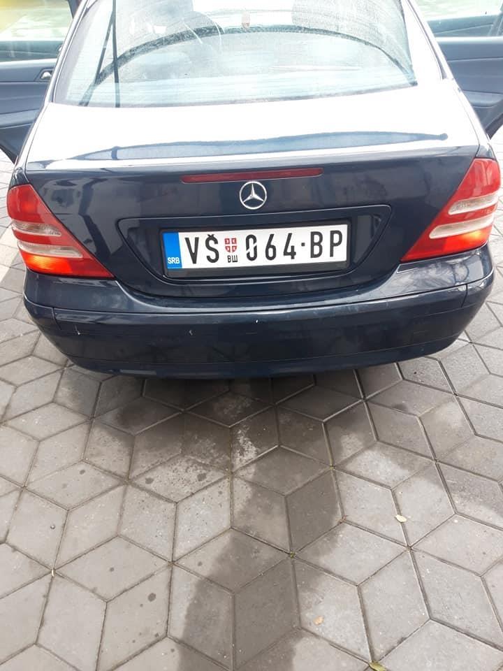 Mercedes-C180